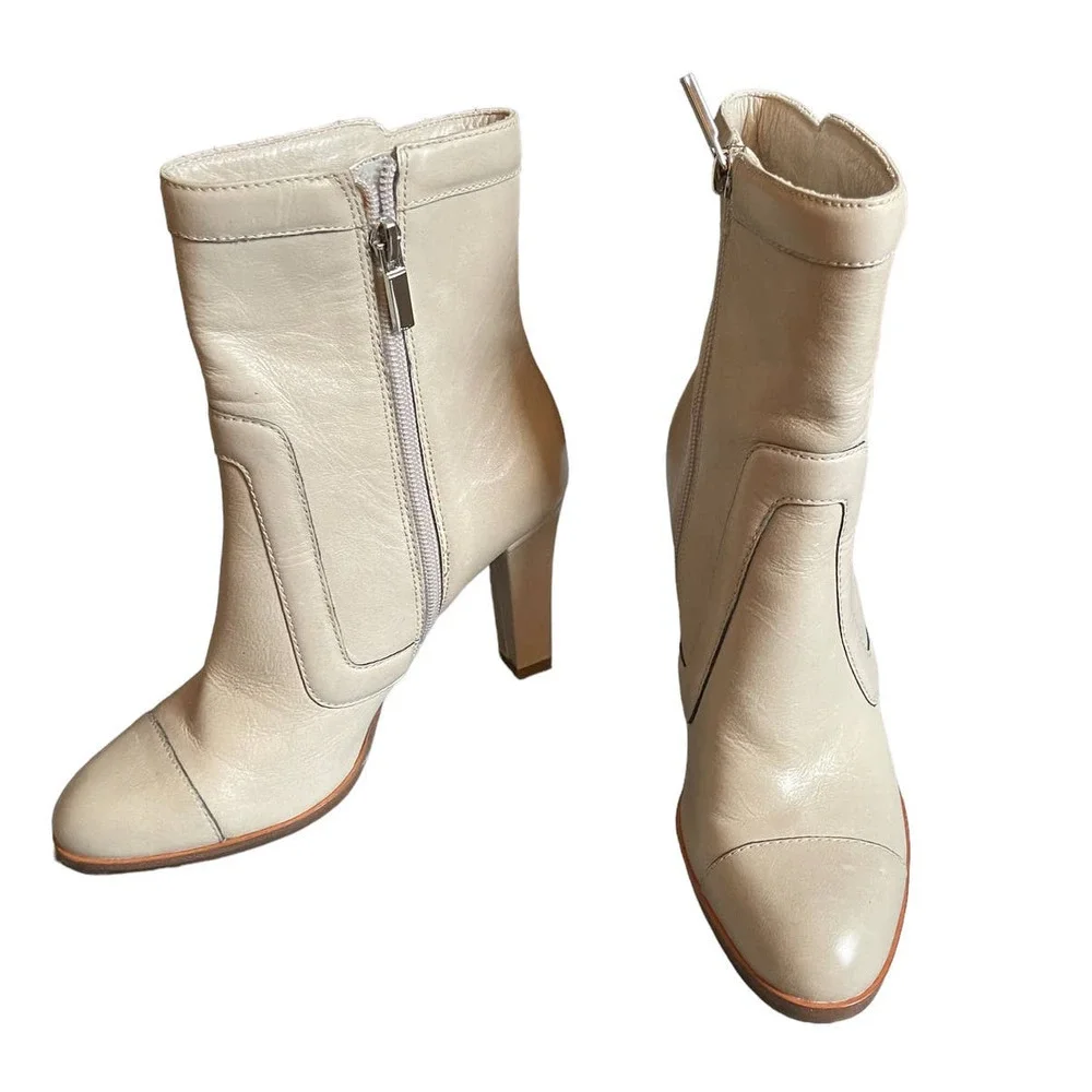 NWOT Banana Republic Womens Leather Ankle Bootie Side Zip Size 6.5 Cream - Picture 1 of 11